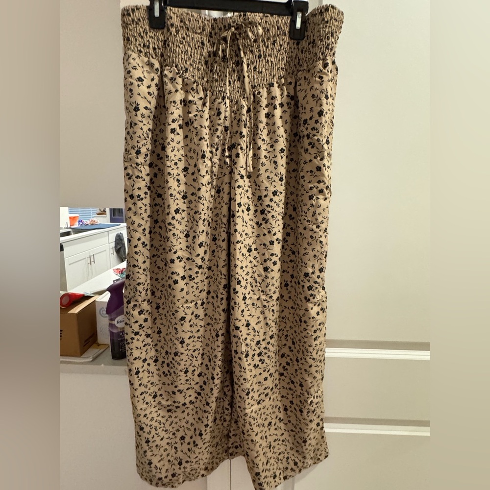 SHEIN Beige Floral Skirt